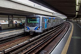 Armênia metrostasjon 2017 6.jpg