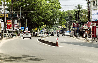 An empty view of Banerji Road, Kochi Banarji Road View DS.jpg