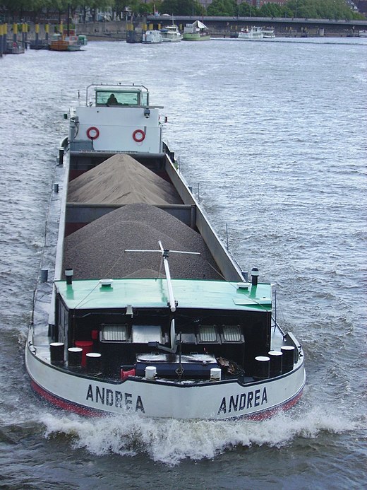 Binnenvaartschip op de Weser bij Bremen (2009)