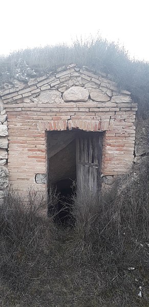 File:Bodega de Pecharroman.jpg