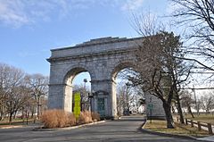 BridgeportCT SeasidePark PerryMemorialArch.jpg