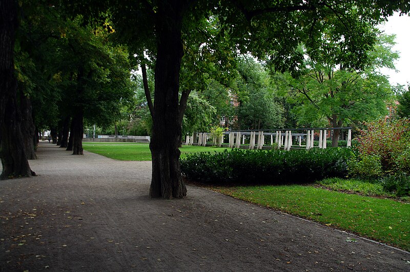 File:Bruehler Garten Erfurt.jpg