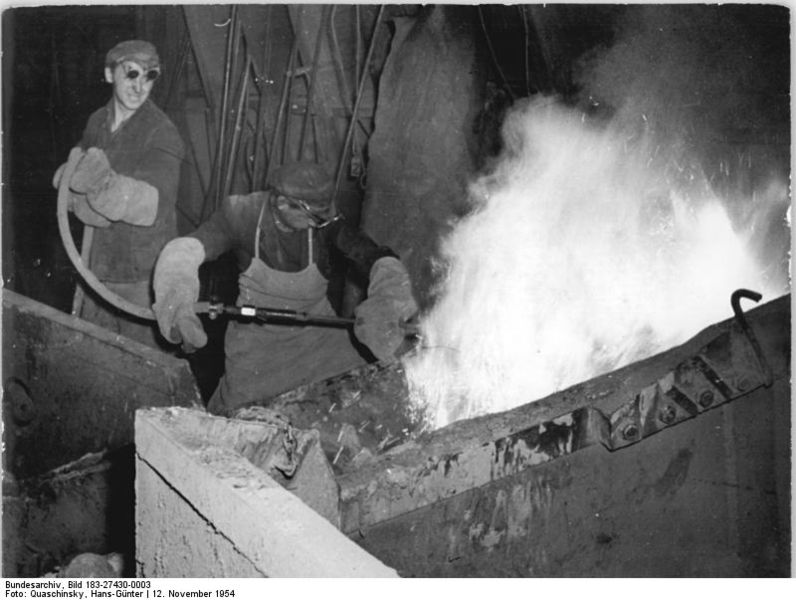 File:Bundesarchiv Bild 183-27430-0003, VEB Stahl- und Walzwerk Brandenburg-Havel.jpg