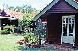 Burrandowan Stasiun Homestead (2001).jpg