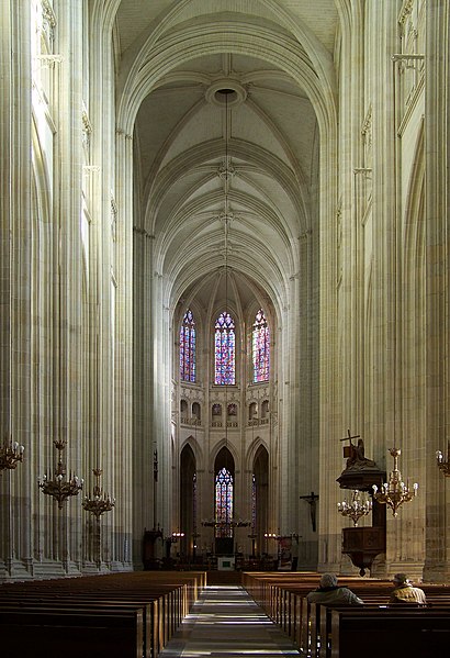 File:Cathédrale de Nantes - nef.jpg