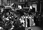 Cavalcade de l'Esplanade des Tuileries 8 mars 1934.jpg