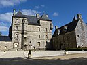 Château et manoir de Kéroué.jpg