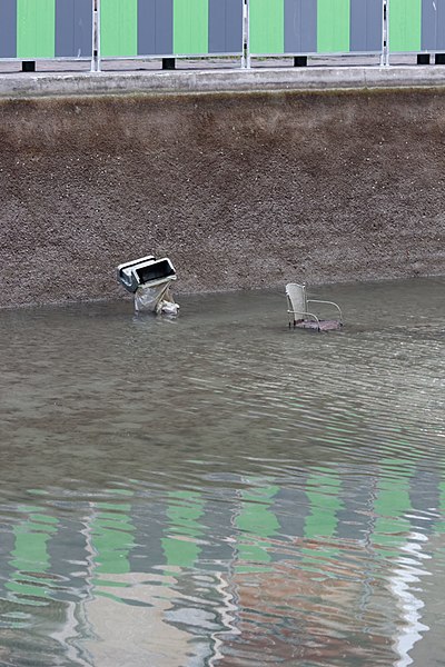 File:Chômage du canal Saint-Martin 2016-01-06 58.jpg