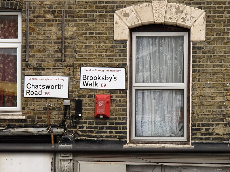 File:Chatsworth Rd E5 & Brooksby's Walk E9.jpg