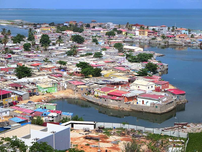 File:Chicala Township in Luanda - Angola 2015.jpg