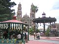Plaza de armas, Chihuahua, ĉe la katedralo.
