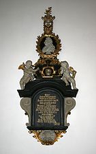 Epitafium över fadern, borgmästare Christopher Schröder, i Carl Gustafs kyrka i Karlshamn, från 1702.