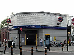 Clapham North Tube Station (8714304907).jpg