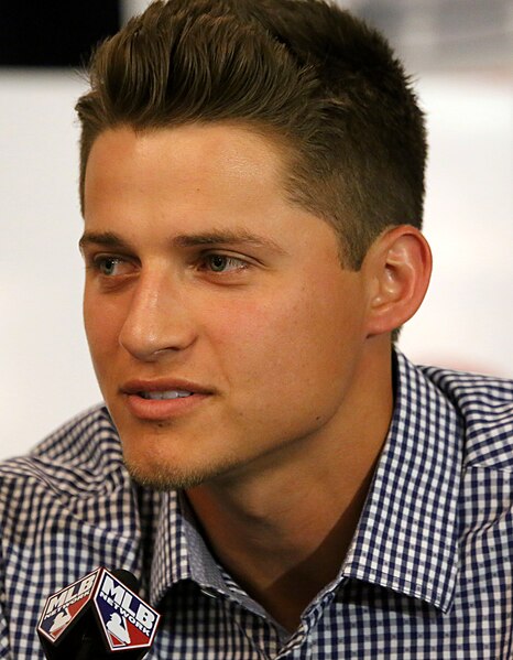 File:Corey Seager answers a question during the T-Mobile -HRDerby press conference. (28215398950) - cropped.jpg