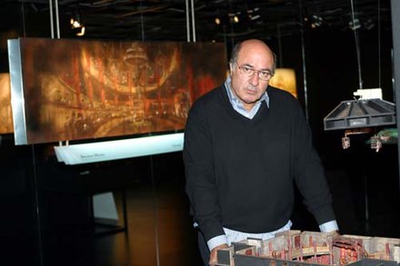 Dante Ferretti received praise from reviewer Justin Chang for his set designs used in the film.