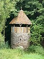 Burgruine Leonrod, ehemalige Wasserburg mit Vor- und Hauptburg