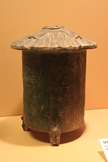 Granary model, Han dynasty Eastern Han Pottery Granary (9940244743).jpg