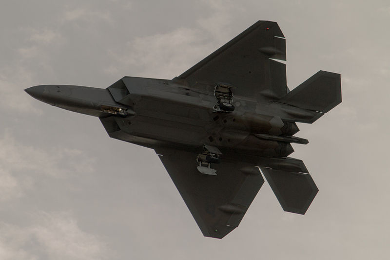 File:F-22 Final Approach 9.jpg