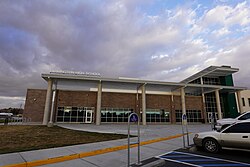 Farmington High School in Farmington, NM, USA, in November 2018, entrance.jpg