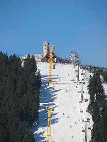 Fichtelberg Sachsen Schwebebahn Vierersessellift Fichtelberghaus.jpg 