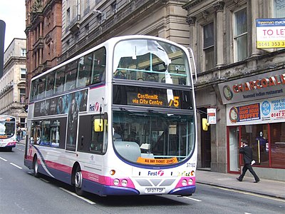 Автобус на улицах Глазго