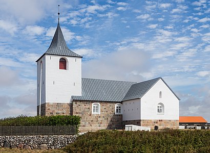 Sådan kommer du til Fjaltring Kirke med offentlig transport – Om stedet