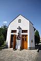 English: Front view of Chapel of Heart of Saint Mary in Smrk, Třebíč District. Čeština: Přední pohled na kapli srdce Panny Marie ve Smrku, okr. Třebíč.
