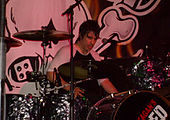 Drummer Geoff Reading reformed Loaded with McKagan in 2001. GeoffReadingLive.jpg