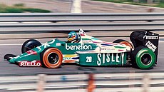 Gerhard Berger 1986 Detroit.jpg