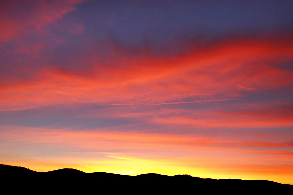 File:Golden sunrise.jpg - Wikimedia Commons