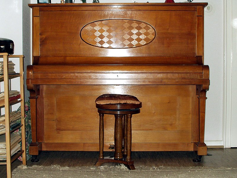 File:Grandma's piano.jpg