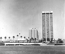 Gulf Life Tower in 1968. GulfLifeJAX.jpg