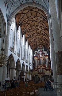 Teto de madeira em estilo Gótico Brabantino da Igreja de São Bavão, em Haarlem, na Holanda (c. 1479)