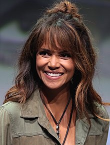 Halle Berry (35954866642) (cropped).jpg