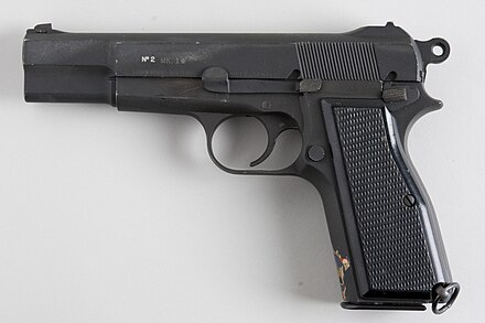 Browning. Браунинг м1935 НР. Browning Hi-Power. Браунинг Хай Пауэр 1935. Пистолет Browning Hi-Power.