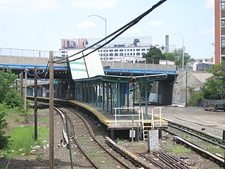 <span class="mw-page-title-main">Hunterspoint Avenue station (LIRR)</span> Long Island Rail Road station in Queens, New York