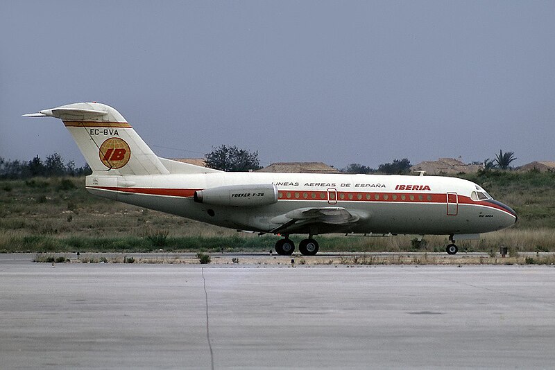 File:Iberia Fokker F-28-1000 Fellowship EC-BVA.jpg