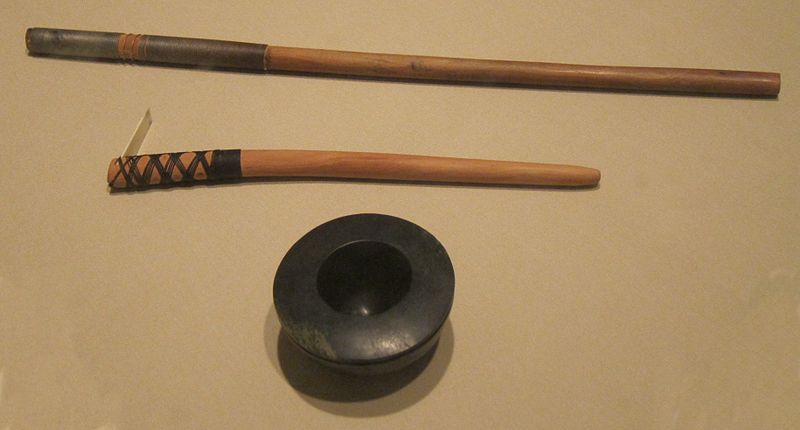 File:Instruments for traditional Pacific Island tattoos.jpg