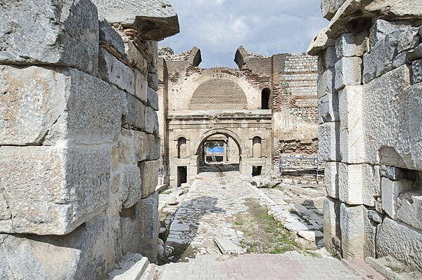 Ruins of the walls of Nicaea.