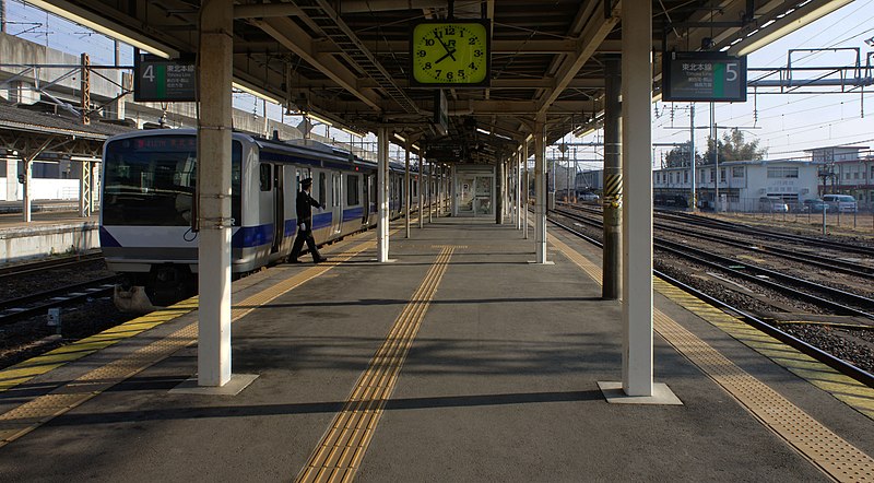 File:JR Tohoku-Main-Line Kuroiso Station Platform 4・5.jpg