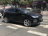 "יגואר E-PACE"