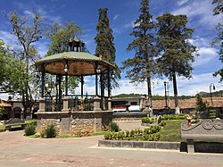 The plaza de armas in Senguio