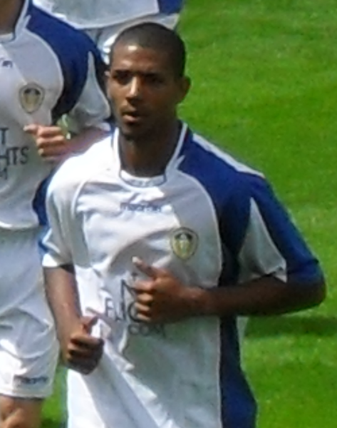 File:Jermaine Beckford York City v. Leeds United 1.png