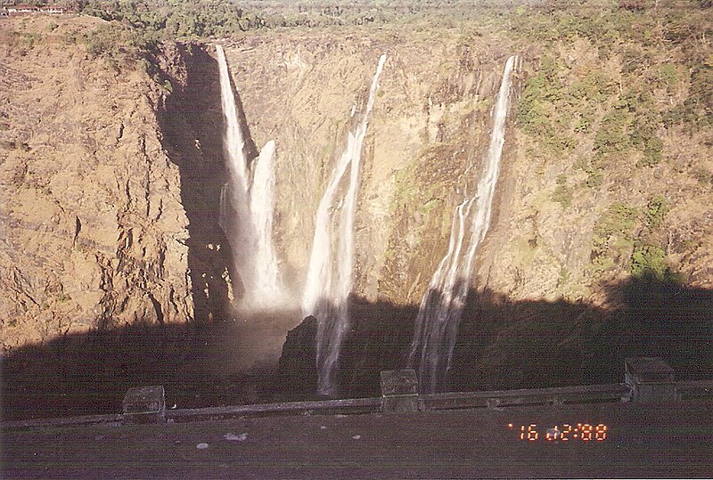 File:Jog falls dry.jpg