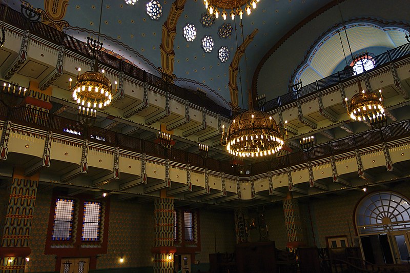 File:Kazinczy St Orthodox Synagogue Pest Hungary.jpg