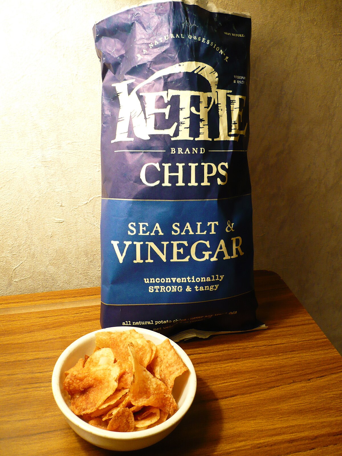 1200px-Kettlechips.jpg