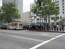 A line forms for the Kogi truck Kogiline.jpg