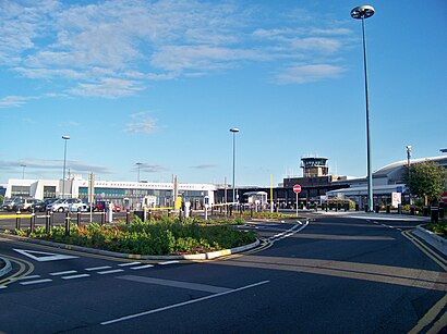 How to get to Leeds Bradford Airport with public transport- About the place