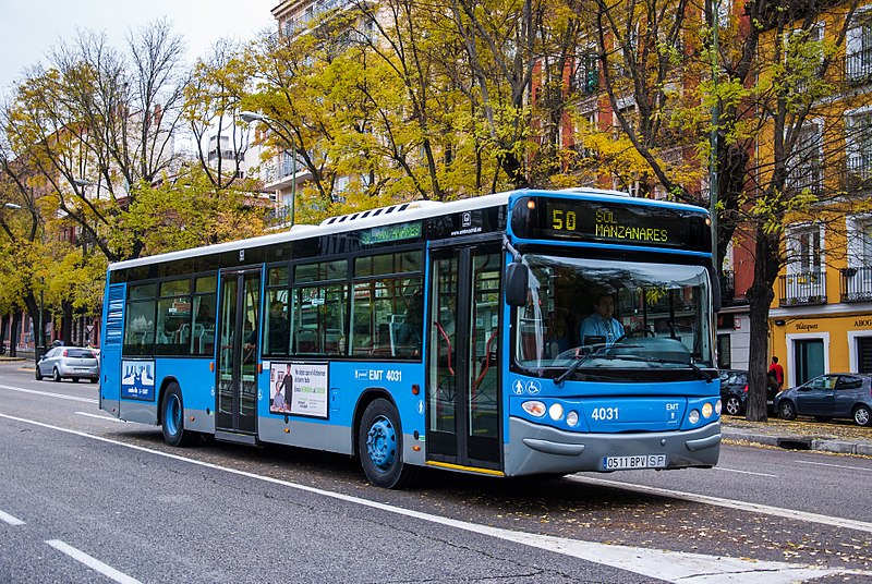 Archivo:La EMT de Madrid pone a la venta 31 autobuses de segunda mano (01).jpg