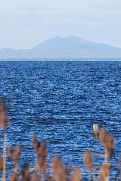 File:Lake Kasumigaura and Mt.Tsukuba,Inashiki-city,Japan.JPG